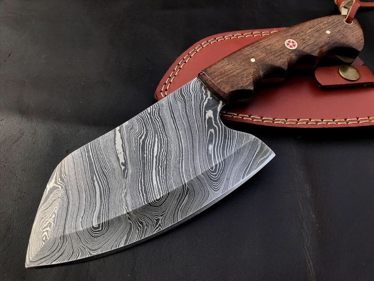 EDCCARRY1's tweet photo. Damascus Steel Chef Cleaver / Butcher knife For Sale, worldwide Shipping Available, DM for Details and Order. #USA #USOpen #Chef #chefknife #chefknifes #chefset #butcher #butchered #butcherknife https://t.co/n1LCbGS67Z