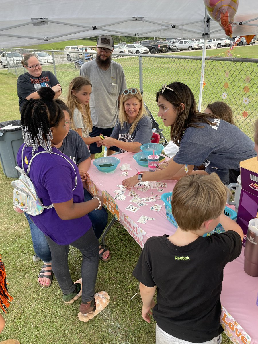 Nicole Donnell tweet media