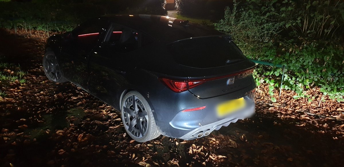 MerPolTraffic's tweet photo. This stolen #Cupra was pursued by RPU patrols, with #stopstick being deployed resulting in 3 tyres being deflated. Unfortunately the occupants managed to run off, however #CSI will be investigating and we will #SeeYouSoon. https://t.co/YKvc35byF1