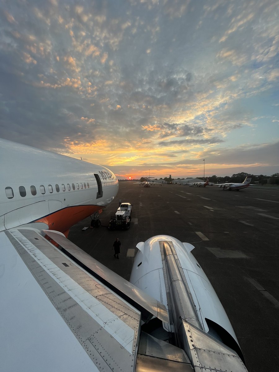 Louisiana #sunsets: no filters needed. 

📸: @pilotofuego 

#10_tanker #readytoserve #alexandria #louisiana #louisianasunset #aviationlovers #sunsetlovers #photography #airtanker #dc10lovers