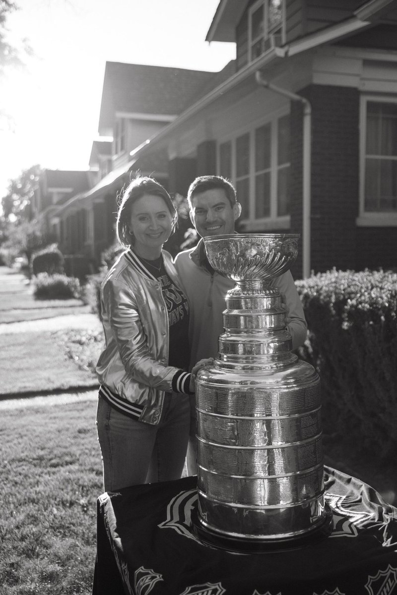 Molliver85's tweet photo. If you can’t cram all of your family and friends into one place to drink out of the Stanley Cup on a Wednesday afternoon… why even win the Stanley Cup at all? #thanksdave

@GoldenKnights @StanleyCup @depaulprepxctf @DePaulPrepAD 

📸: @suzlundeenphoto https://t.co/MaSEmPteyB
