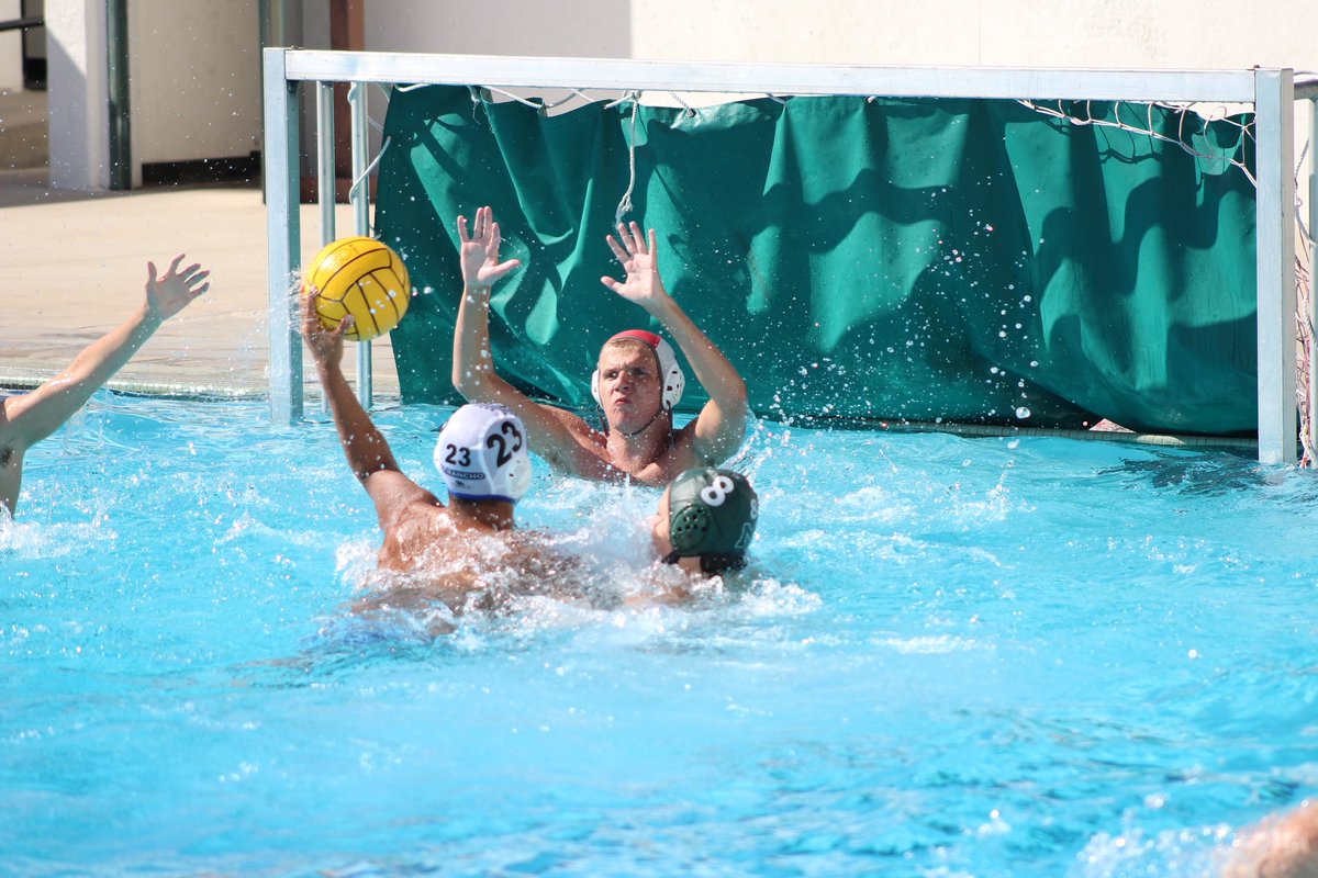 MrPhanERHS's tweet image. Really proud moment as a 2nd year coach. We beat Monrovia HS 21-10 who we lost to last year. Now we are 5-0, can’t be more proud of how these boys grown. On to the next one #makingwaves #bluepride #nopoolnoproblem