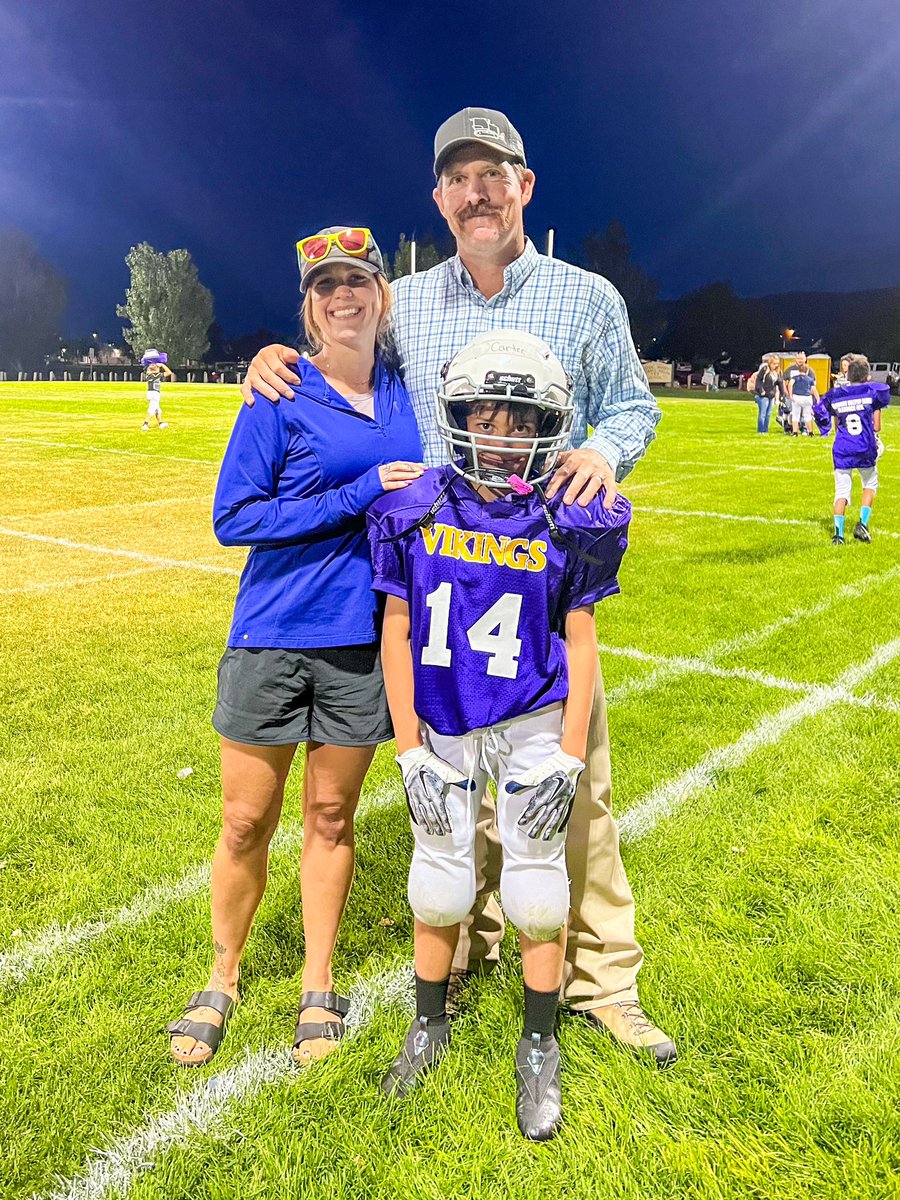 PrairieHeels's tweet photo. Some amazing work on the midget football field from our youngest son and his team 💜 So fun to watch all these little guys learning and working so hard!
#footballmama #midgetfootball #glenrockfootball #footballseason #smalltownlife https://t.co/TNtZAFxJF1