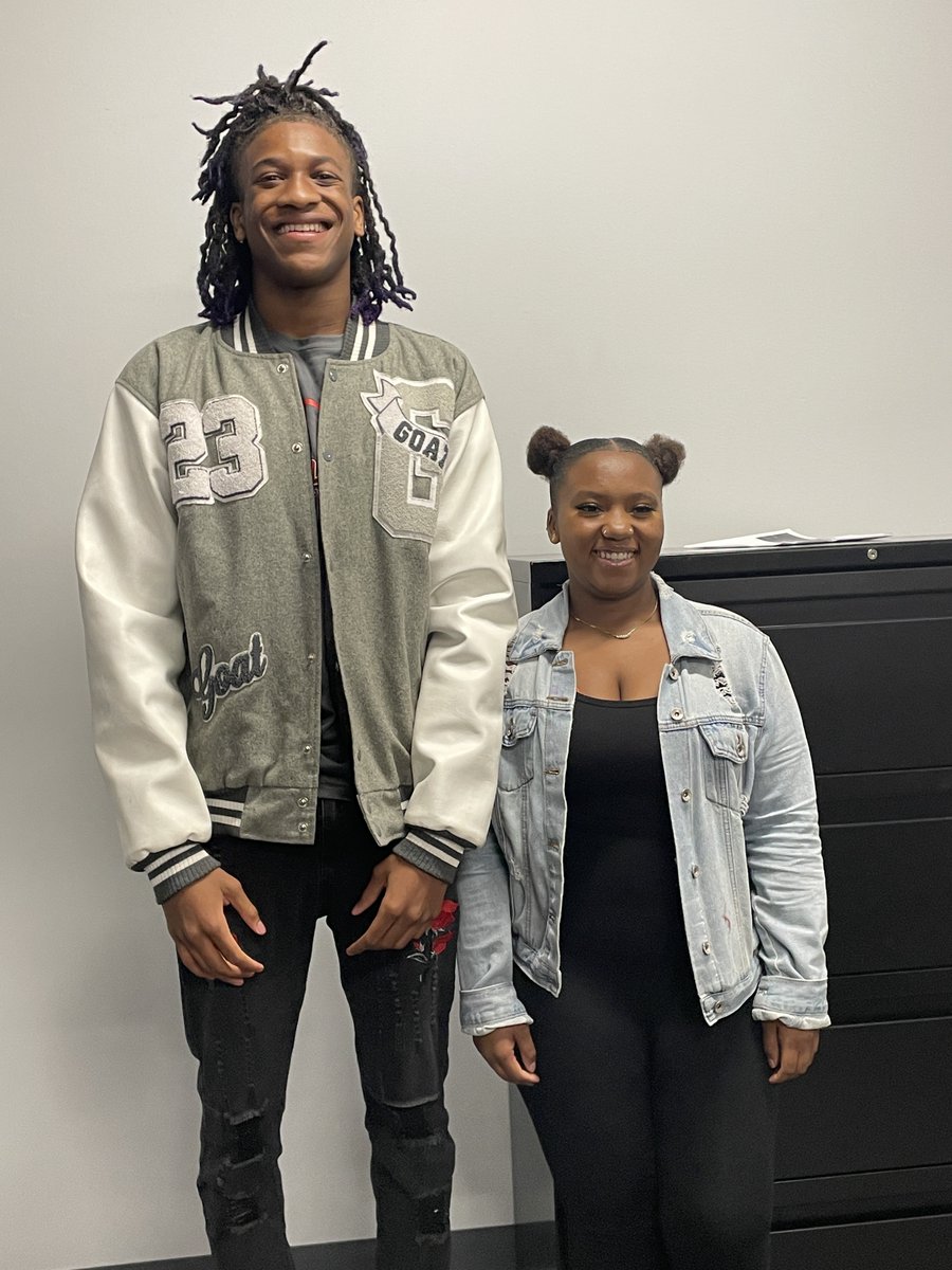 GCC_Charters's tweet image. @SAVA_Charter students Khalid Barker and Princess Jackson represented the SAVA student body at tonight&apos;s GCC board meeting!🌟

The students did a great job presenting the board with a report showcasing the academic and extracurricular accomplishments of SAVA students.