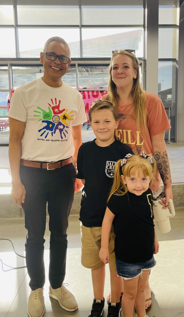 HyderEdD's tweet image. #CJUSD When Student returns as parent…. She was a S at Grand Terrace when I was the principal… Today she returned as a P with her with her son at the district #GATE meeting. 🤗 @ColtonJUSD @CJUSDESD  @GTE_CJUSD @DrFrankMiranda @DrNyreeClark @AndreaMooney19
