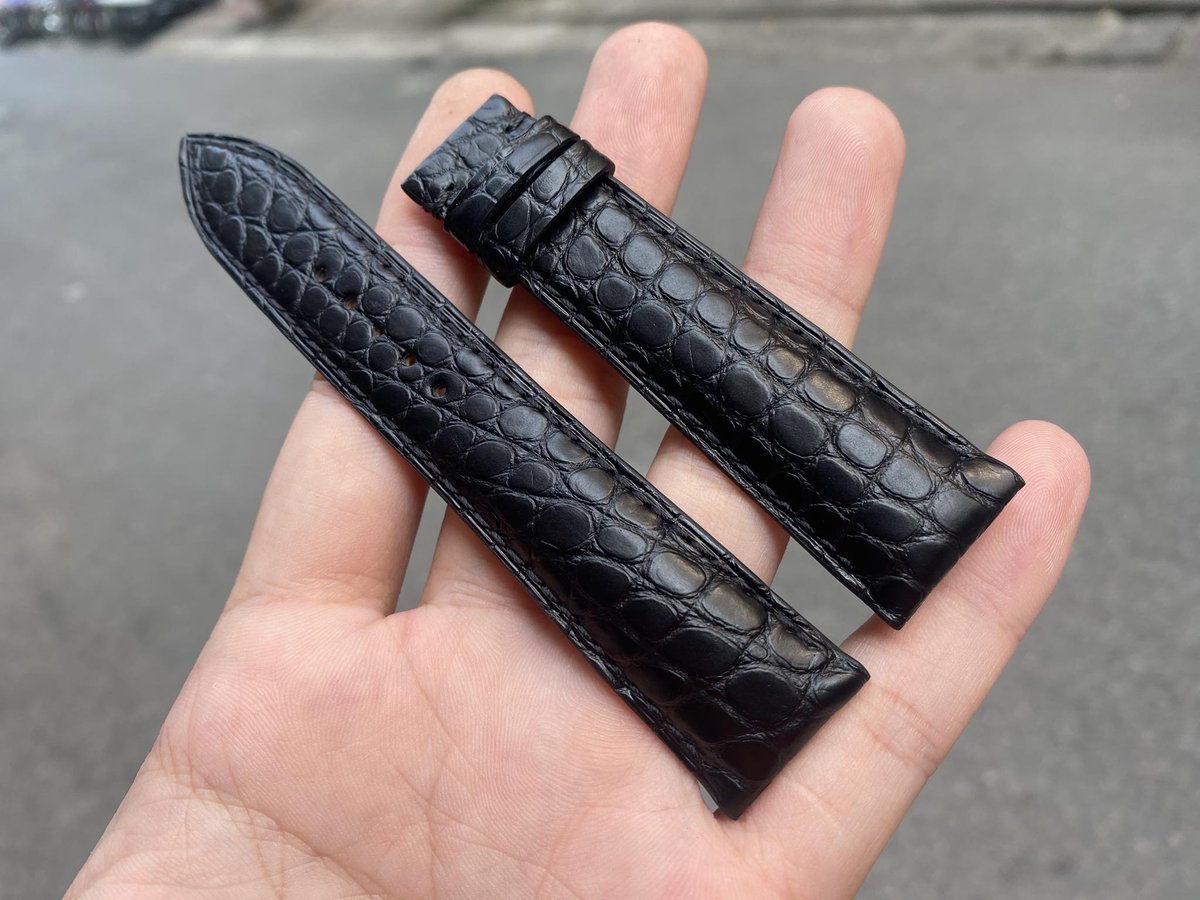 dohapre's tweet photo. Black Alligator USA Leather Watch strap for Cartier
https://t.co/mYTPfq4ewP
https://t.co/HxhasUbonv
#dohale #leatherwatchstrap #tissot https://t.co/rrerWe0XPT