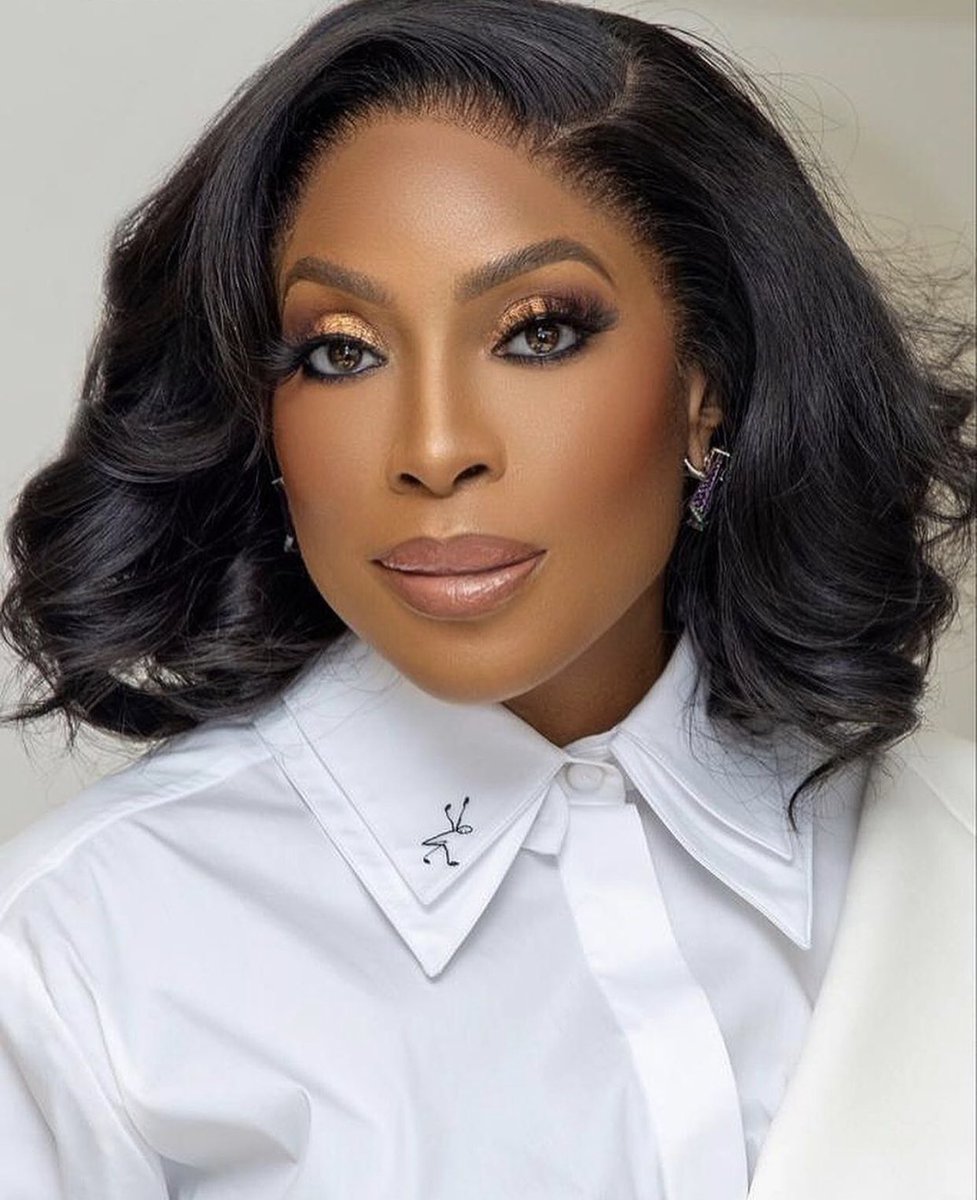 Topclassmagaz1's tweet photo. Happy birthday to Nigerian media mogul, philanthropist, and former human resources management consultant @MoAbudu 
God bless your new age🎂🎉🎊 🤍🤍🤍
.
.
#topclassmediaandmagazine #topclassmediamagazine #topclassmagazinemedia #HappyBirthday #BBNaija #iPhone15 #iPhone15Pro #VMAs https://t.co/76ii4qF9Yw