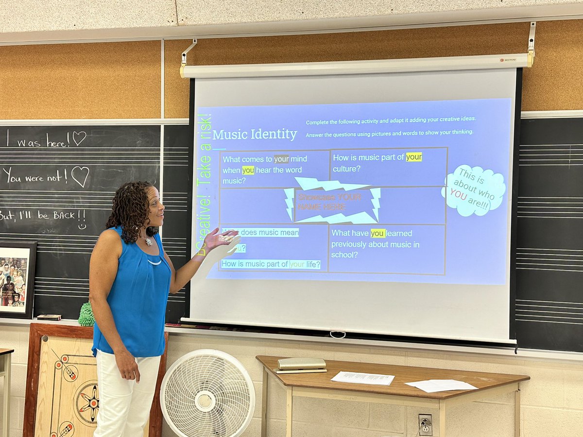 LougheedMiddle's tweet photo. Check this out! @MsLaylor delivering Music Identity Lessons! Learning about student identities through Music 👍. @PNeerja @MrsRituSingh Mariana Vranjic https://t.co/k3ZcjtZryp