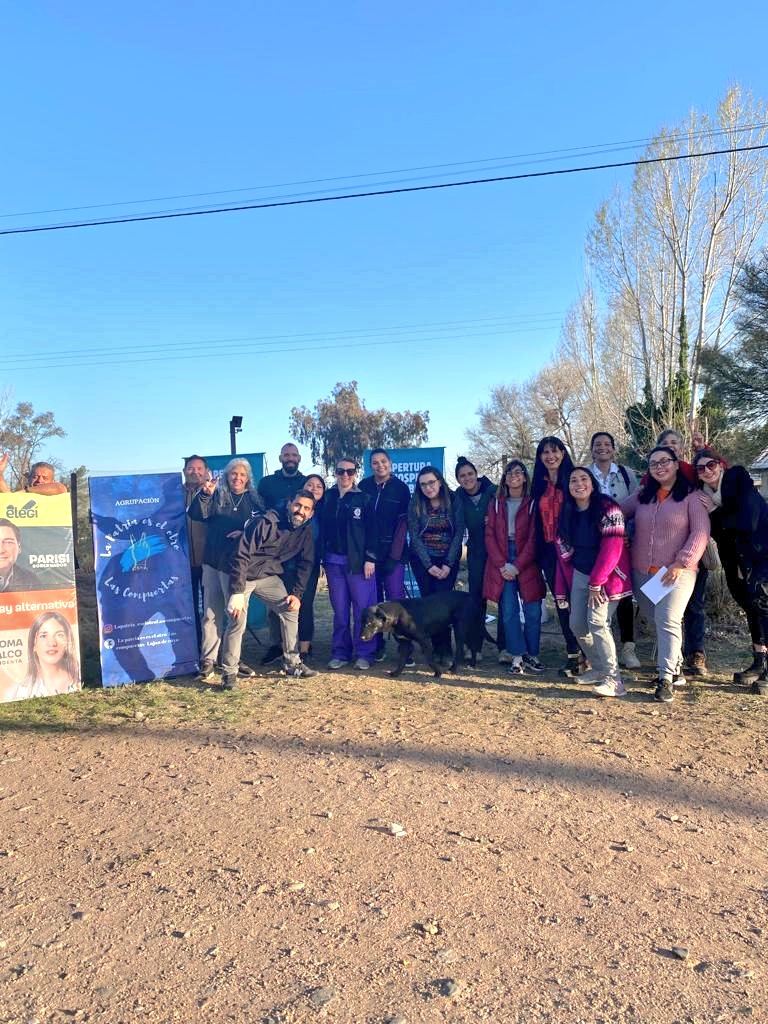 SoniaQuiroga_'s tweet photo. 🐶Jornada de bienestar animal🐱
Hoy se realizo vacunación y desparasitación en 📍Las Compuertas.

Los animalitos son importantes para @ParisiOmar, @lucasilardo y @scalcopaloma que tienen como propuesta la apertura de hospitales veterinarios públicos de calidad❗️
El 24 #Elegí 🗳 https://t.co/vZ0a12eOAe