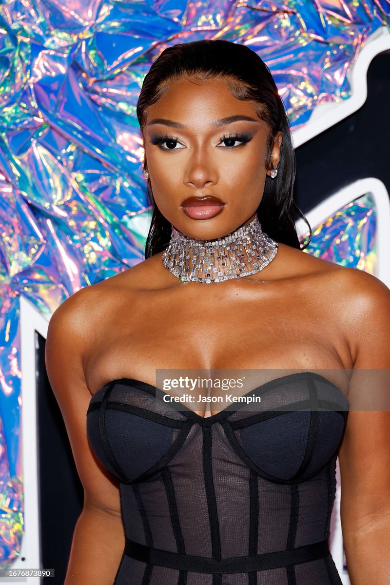 sadhotgirI's tweet photo. looking this flawless in an unfiltered and unedited gettyimages photo is a serious talent https://t.co/jzYQEz2DVZ
