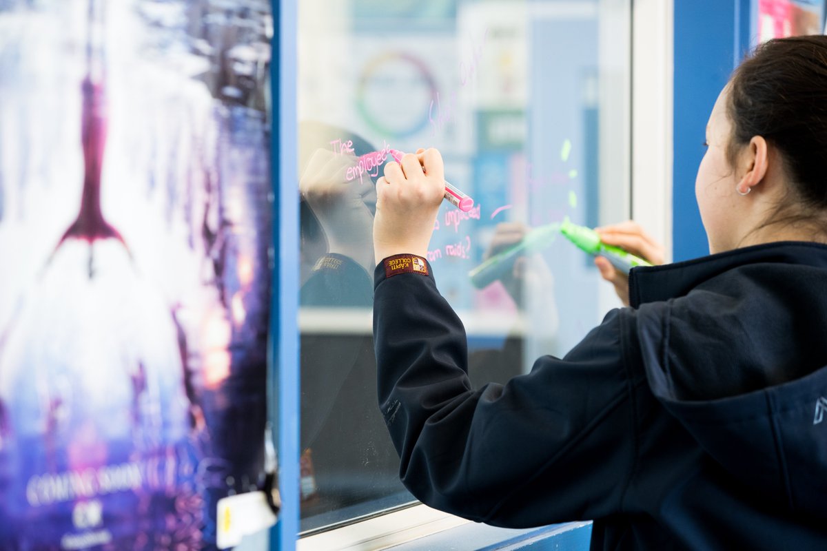 How does New Zealand’s education system compare? A summary of New Zealand results from the 2023 edition of OECD’s annual Education at a Glance is now available educationcounts.govt.nz/publications/t…