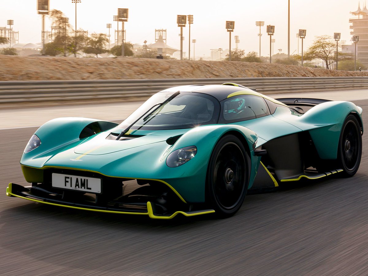 SaltyDave62's tweet photo. @bosalem64546044 Aston Martin Valkyrie https://t.co/ABZ9Ya8yPw