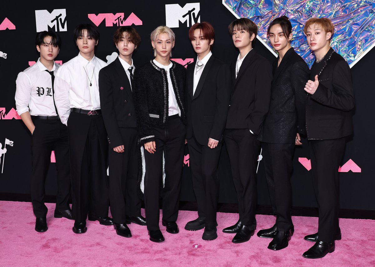 #StrayKids sind ready für die #VMAs - jetzt einschalten zur Red Carpet Pre-Show live auf MTV!