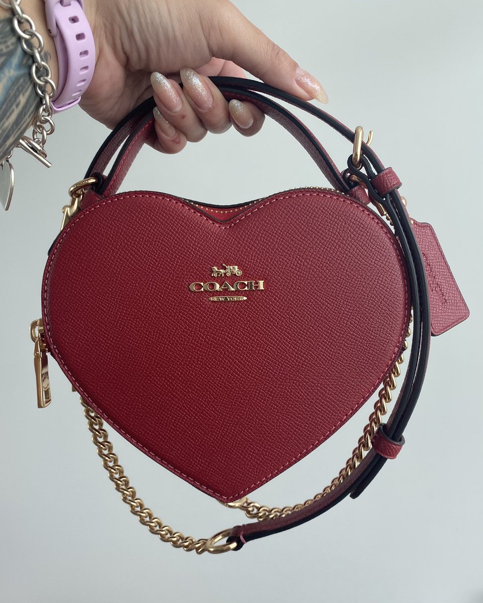 saintpinkchains's tweet photo. i loved to be spoiled, thank you to my secret admirer ♥️

spoil me and you’ll be spoiled too 😘 https://t.co/LQXMySB03L