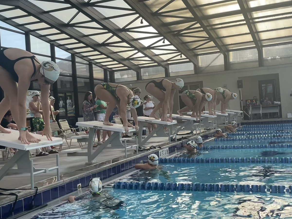 Mary Leonard tweet media