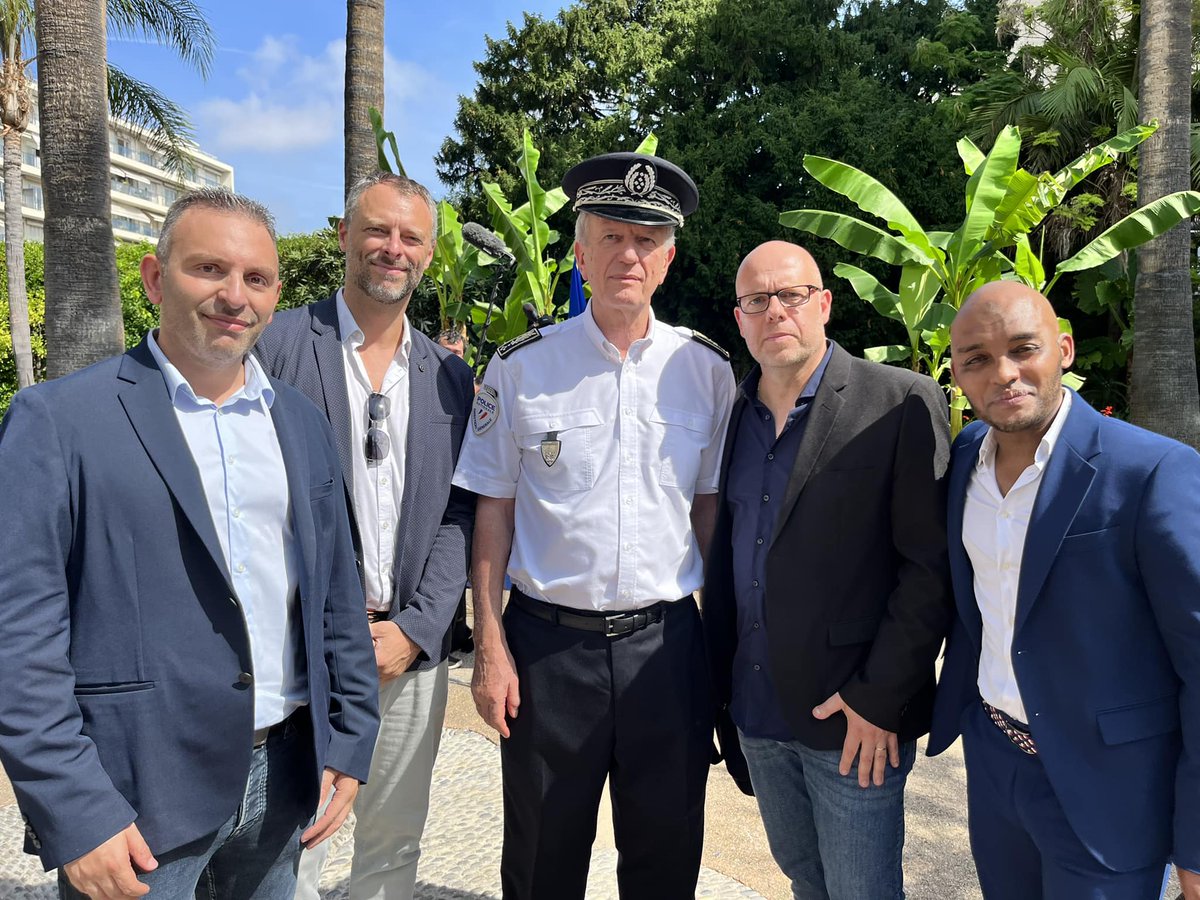 UN1TE_06's tweet photo. La #TeamUSGP06 faisait le point à Nice sur quelques thématiques locales cet aprÚs-midi avec Frédéric Veaux Directeur Général de la @PoliceNationale https://t.co/zcHfBJIKLE