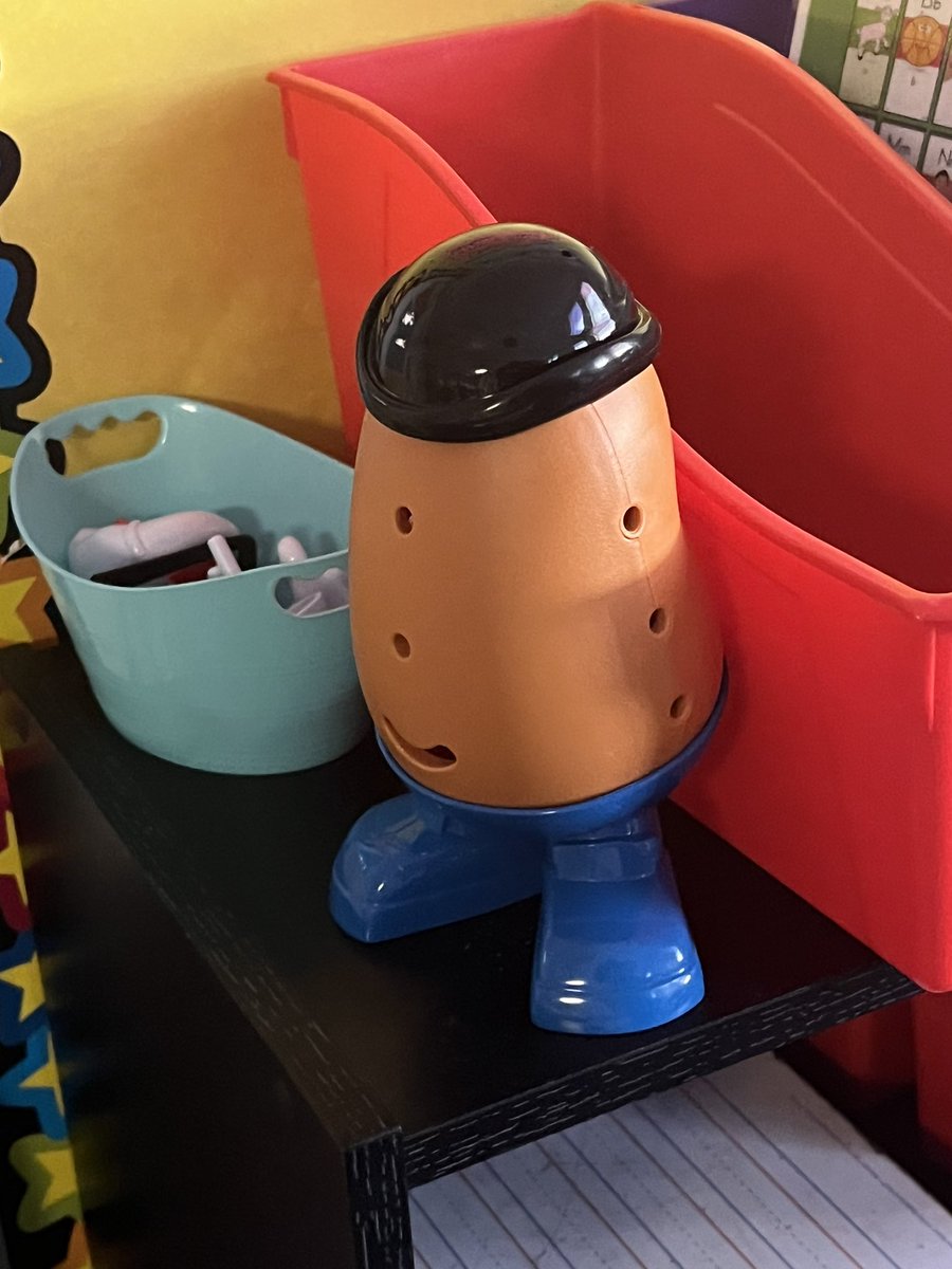 MBaiseyFCPS's tweet photo. Looking for a new class management &amp; reinforcement strategy - some 2nd graders @ThurmontPrimary are loving this Mr Potato Head one! https://t.co/OIFrNIa5ce