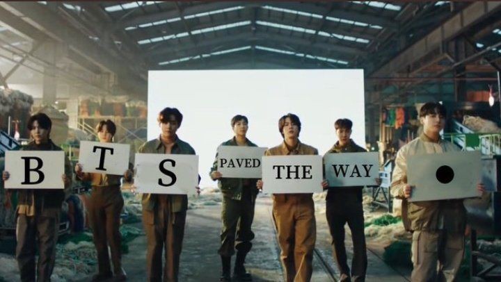 taeebaring's tweet photo. entiendan de una vez que no hay ni habrá otro BTS, cada persona que dice lo contrario solo hace el ridículo, en fin BTS PAVED THE WAY 

BTS PAVED THE WAY
BTS PAVED THE WAY FOR ALL https://t.co/2XuNYD9lak