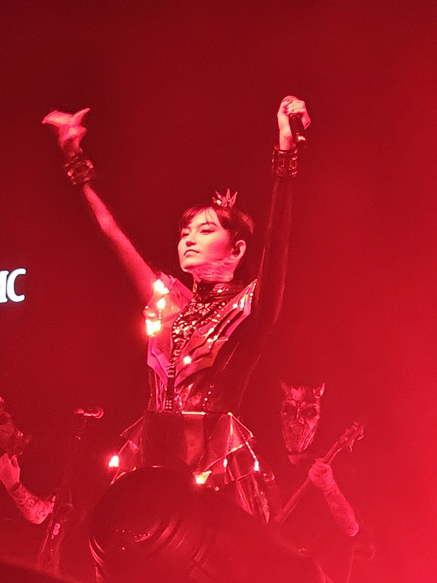 jmerchant427's tweet photo. #Babykloktour #Babyklok #Babymetal #RMU #MoonTWP https://t.co/QJx8EJa87U