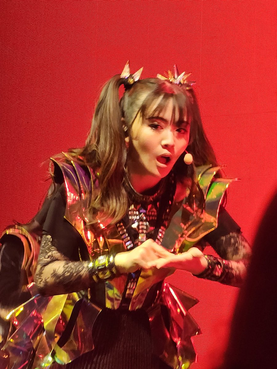 jmerchant427's tweet photo. #Babykloktour #Babyklok #Babymetal #RMU #MoonTWP https://t.co/QJx8EJa87U
