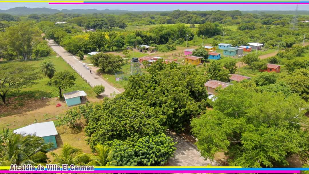 Trabajadores de la Alcaldía de Villa
El Carmen, avanzan en la Construcción de Tramo de Adoquinado en el km. 29 Carretera vieja a Leon, 800 metros al sur, Camino hacia la Lotificacion German Pomares Ordoñez del Programa Bismarck Martinez.
#UnidosEnVictorias
#PatriaBenditayLibre