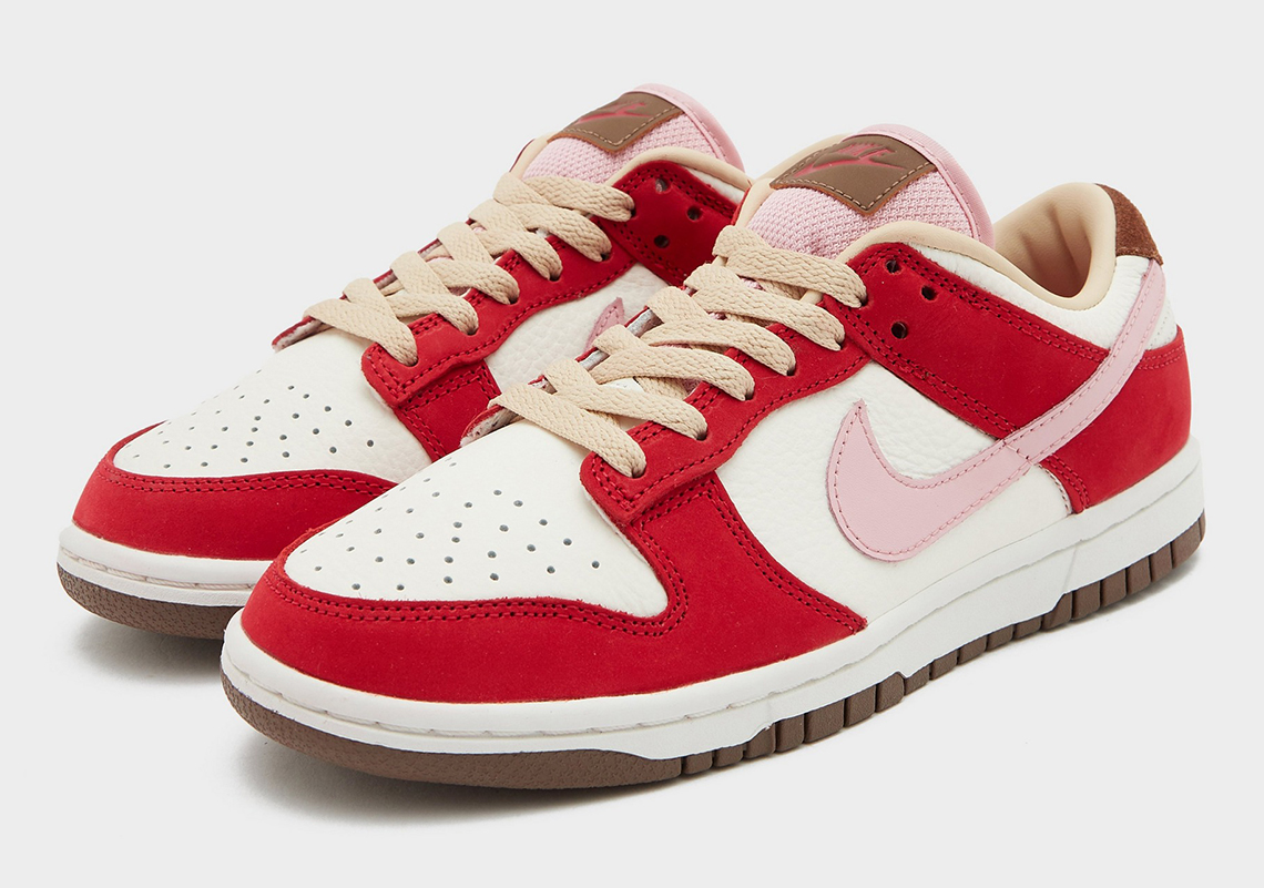 JustFreshKicks's tweet photo. Official photos of a new upcoming Nike Dunk Low "Bacon" 😋🥓 https://t.co/ETRJYVwrQC https://t.co/OIHAjy3PCE