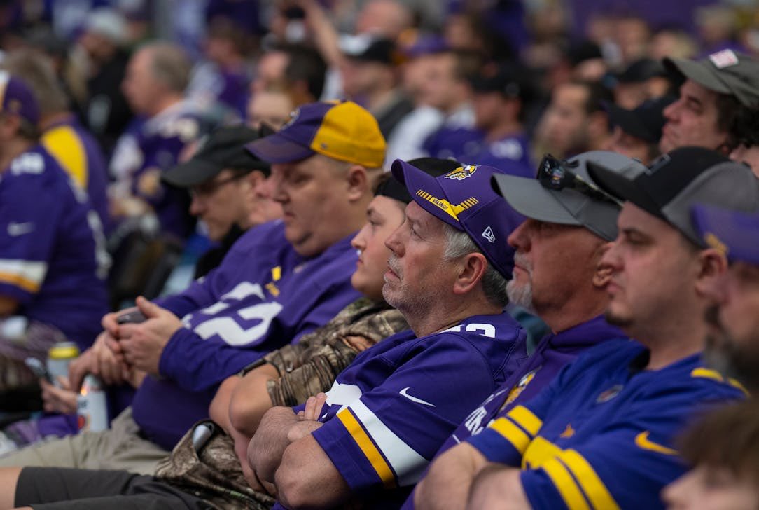 -Bengals lost to the Browns
-Seahawks lost to the Rams
-Chiefs lost to the Lions
-Giants lost to the Cowboys
-Bills lost to the Jets
-Vikings lost to the Buccaneers

Only one of these fanbases have already gave up on the season, and want to trade their starting QB. 

#SKOL