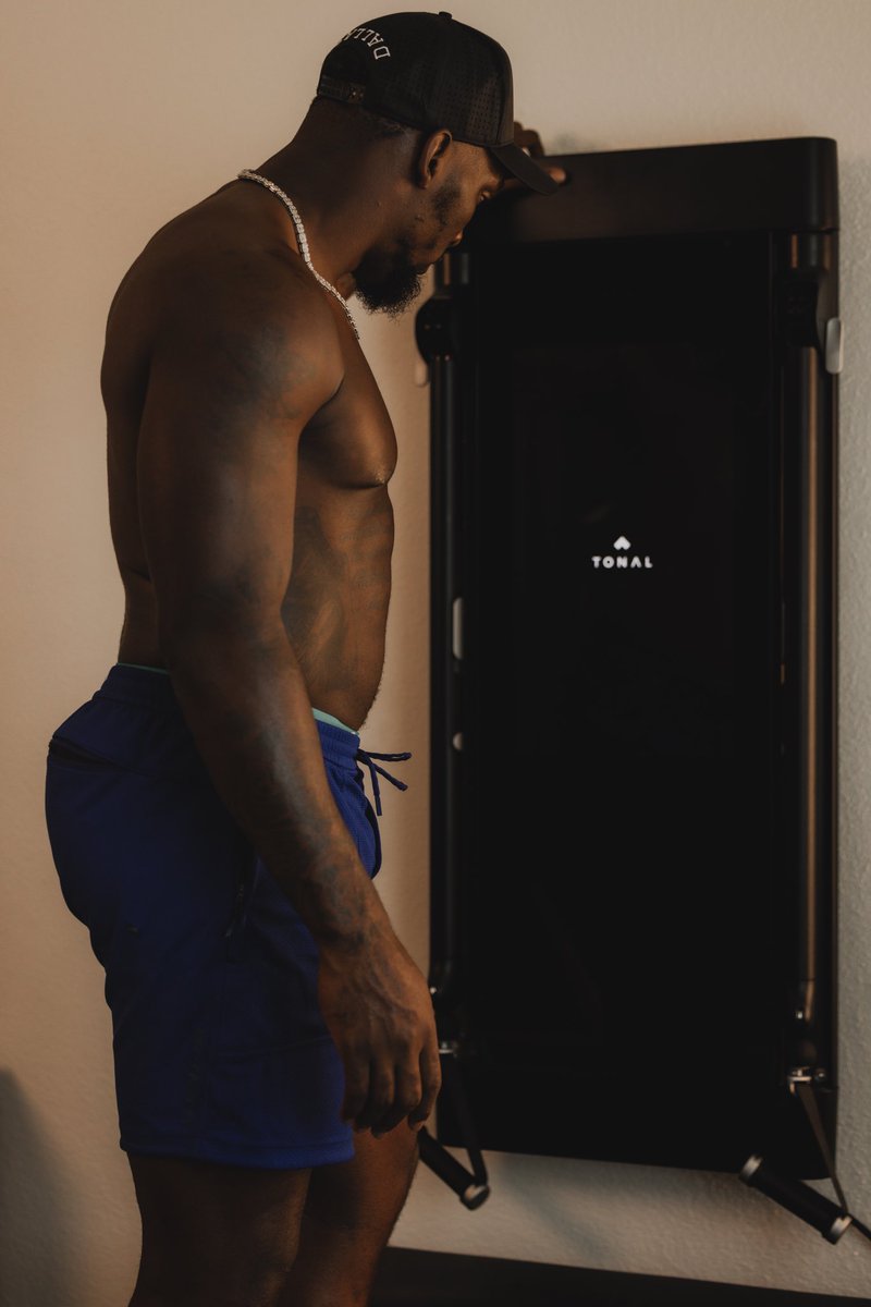 TankLawrence's tweet photo. Ready To Get 1% Better Each Day?
Take Your Strength To New Heights! Get @tonal For $250 off Until 9/18 at the link below. #TonalPartner
Link: https://t.co/7FYImxcALl https://t.co/Gwo3aqsJBe