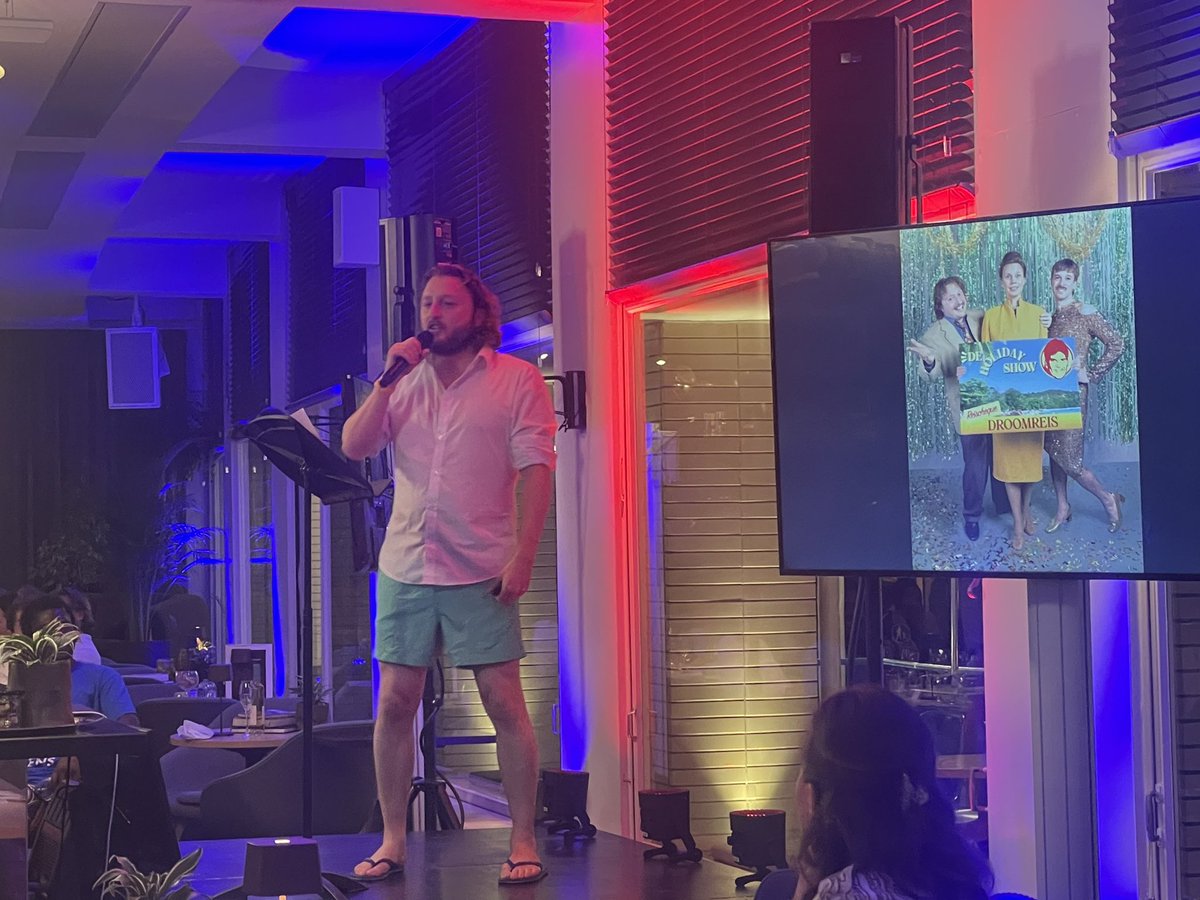 Cor Jansen (@corjansen) on Twitter photo Heerlijke inspirerende foundersavond bij de <a href="/SSBUtrecht/">Stadsschouwburg Utrecht</a> #smullen letterlijk én figuurlijk Heerlijke inspirerende foundersavond bij de <a href="/SSBUtrecht/">Stadsschouwburg Utrecht</a> #smullen letterlijk én figuurlijk