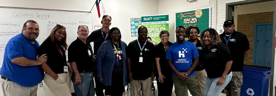 Skyline_BioMed's tweet photo. Thank you @Skyline_NAF advisory board chairman, Harry Kennedy for catering our advisory board meet and greet! It was great connecting with present and former @Skyline_Raiders students. 
@HakingI #AOHS #AOE #AOHT #AOF #AOIT https://t.co/8ZX8DUX8e3