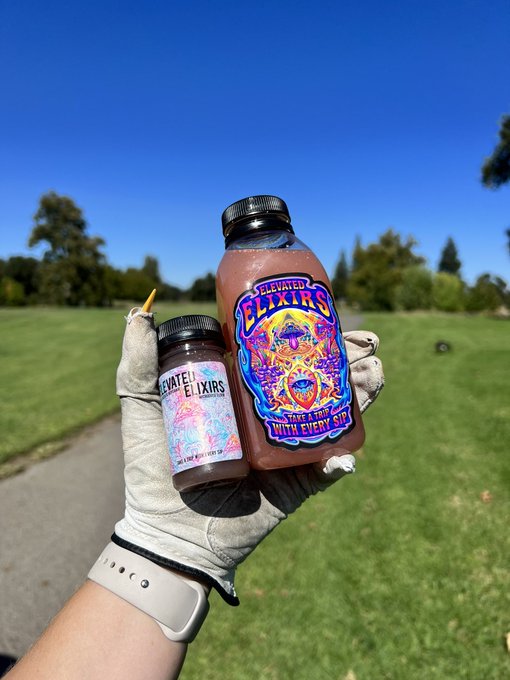 Two good golf days this week ⛳️🏌️&zwj;♀️ https://t.co/S0L3bb5K22<a href="/tag/aiyearbook"class="tags"><span>#aiyearbook</span></a>