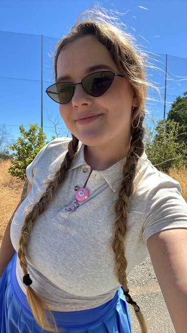 Two good golf days this week ⛳️🏌️&zwj;♀️ https://t.co/S0L3bb5K22<a href="/tag/aiyearbook"class="tags"><span>#aiyearbook</span></a>