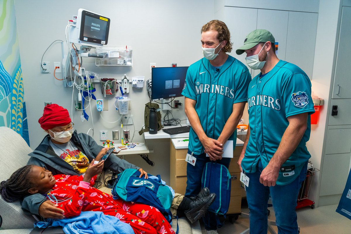 Seattle Mariners (@mariners) on Twitter photo What it’s all about 🥹
Cal, <a href="/logangilbert22/">Logan Gilbert</a> and the <a href="/MarinerMoose/">Mariner Moose</a> visited young patients at @SeattleChildren this morning to spread some cheer 💙 What it’s all about 🥹
Cal, <a href="/logangilbert22/">Logan Gilbert</a> and the <a href="/MarinerMoose/">Mariner Moose</a> visited young patients at @SeattleChildren this morning to spread some cheer 💙