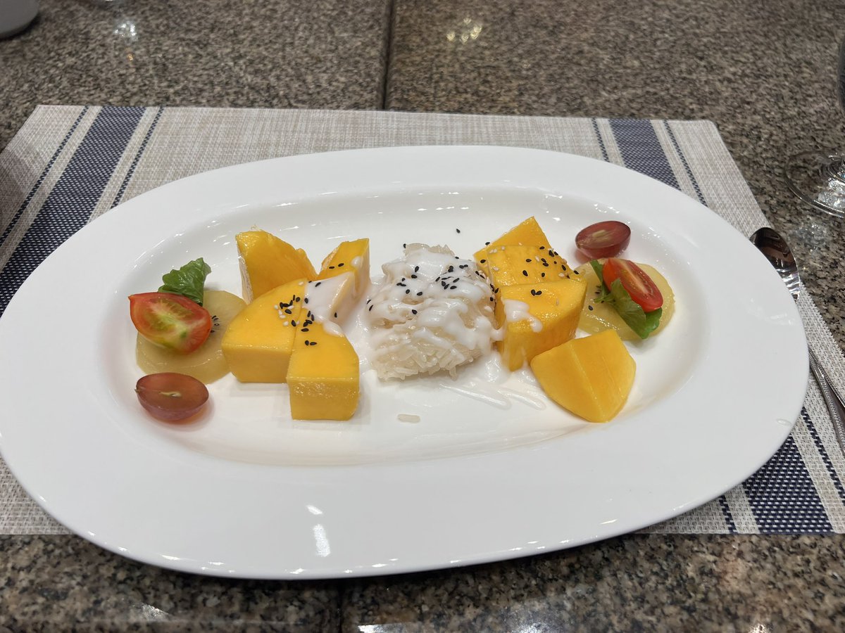 KunakornAt's tweet photo. A big shoutout to the Federation of Thai Chefs and iron chef contestant for providing this exquisite 6 courses welcome dinner for our mission. #endstroke #gravitymission #khaosoi #mangostickyrice https://t.co/mpjyX4JbZp