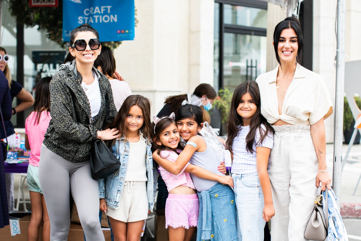 LJ Art & Wine Fest tweet media