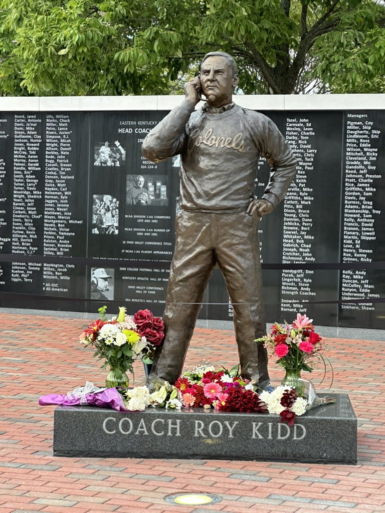 KY HS Coaches,  We invite everyone to participate in honoring coaching legend, Roy Kidd, by turning on your stadium lights on Wednesday, Sept 13th from 9 PM until 9:31:5 PM Coach Kidd won 315 career games at EKU! Please help us honor this great KY coach! #E2W | #MatterOfPride