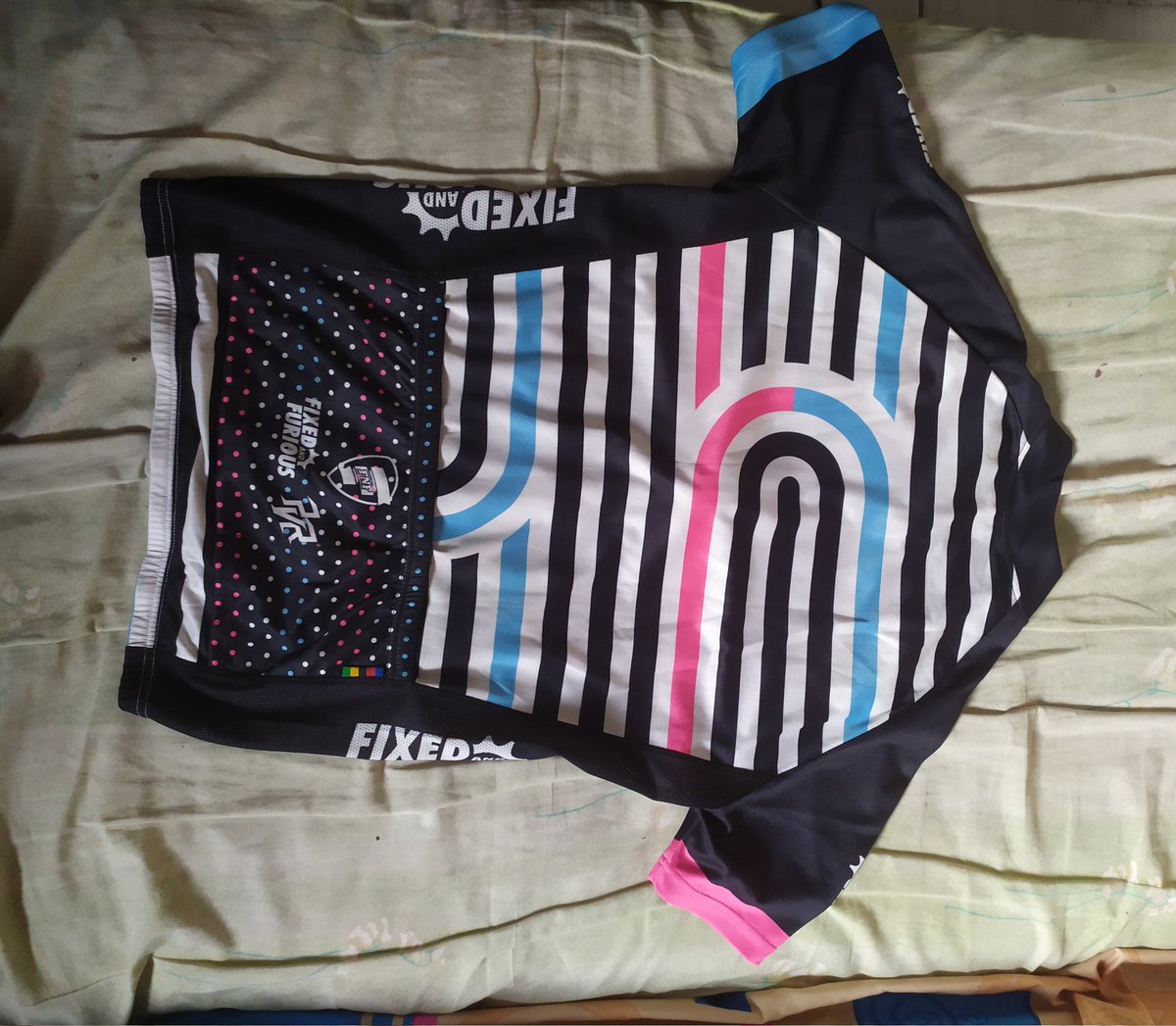 dimaseriana's tweet photo. Wts jersey FnF sz L by PVR lokasi tuban jawa timur. Minus gambar ke 3
Harga 150k wa. 085731875675 #fnfjb https://t.co/LlOxoRDzee