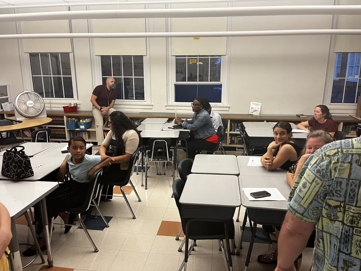 Back to School Night 6th-8th was a success! Thank you for coming out and connecting with our team! 

“At the end of the day, the most overwhelming key to a child's success is the positive involvement of parents.”
— Jane D. Hull