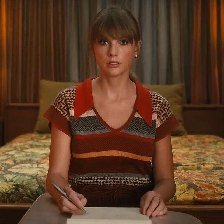 LaPuercaylor's tweet photo. Anti Hero de Taylor Swift ha ganado la categoría “Best Pop” en los #VMA https://t.co/cqeEm2HDyE