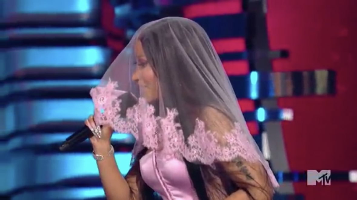 PopBase's tweet photo. “MTV was petrified because they got a few calls yesterday asking ‘what if Nicki says this or that?’ And I said it’s okay MTV I can control myself.”

— Nicki Minaj during her #VMAs monologue https://t.co/I6r0iEGnO9