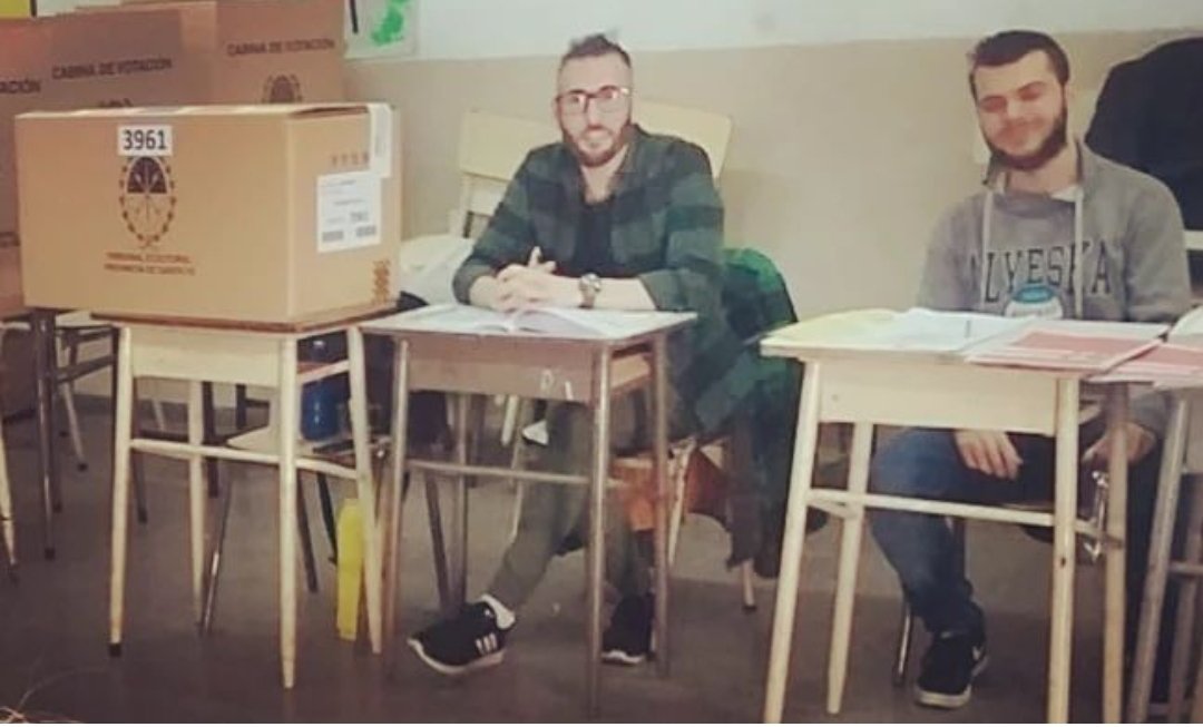 TavoGeromini's tweet photo. Una del domingo electoral. https://t.co/nKDydUWOsb