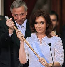 Batt1eborn's tweet photo. @Hisoymario Parejas de #Maleficos famosos que sólo sembraron odio y desgracia, igual que ANLO y la Zopilota https://t.co/nBxQXuo27t