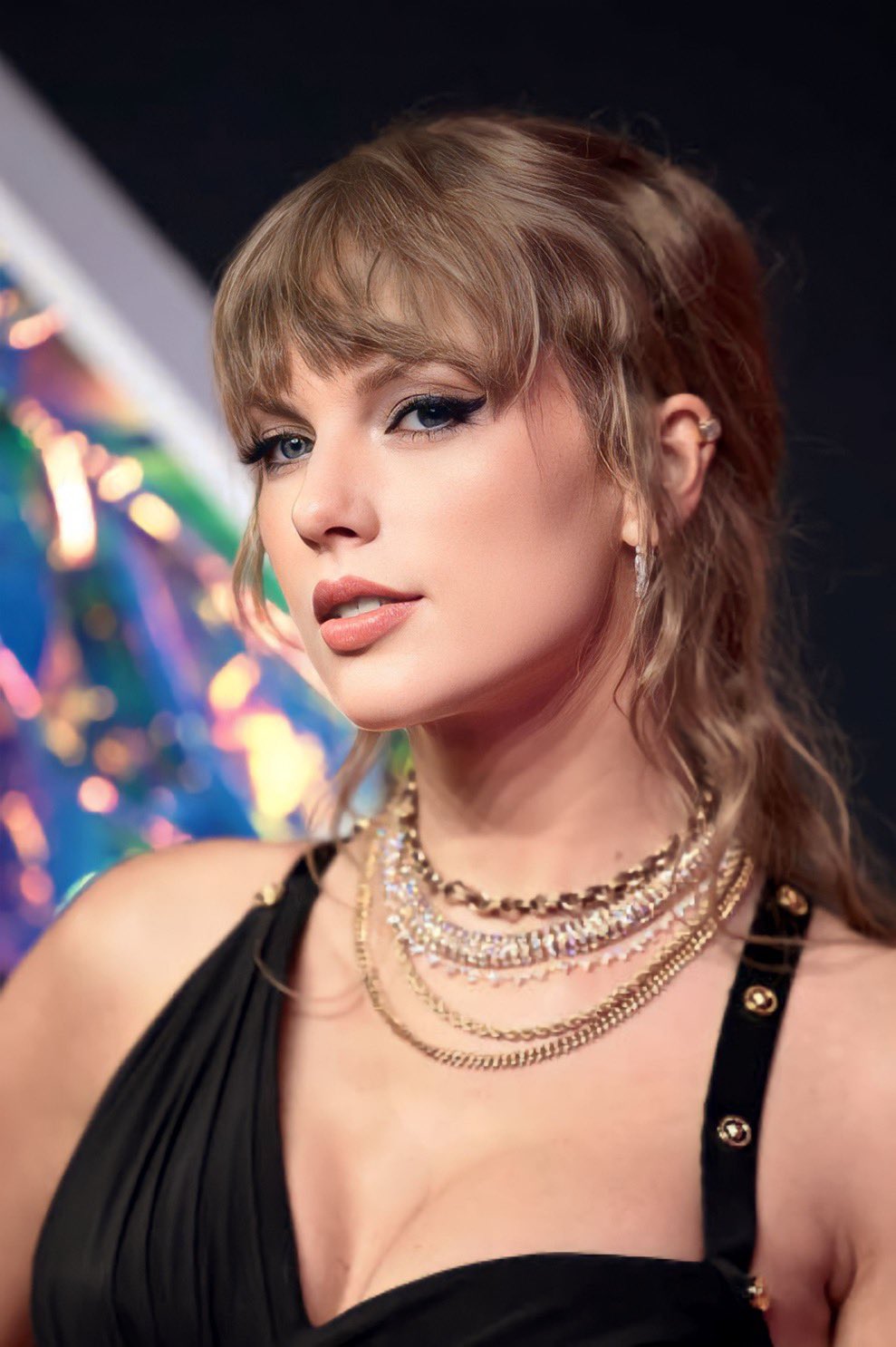Taylor Swift Wore Versace To The 2023 MTV VMAs