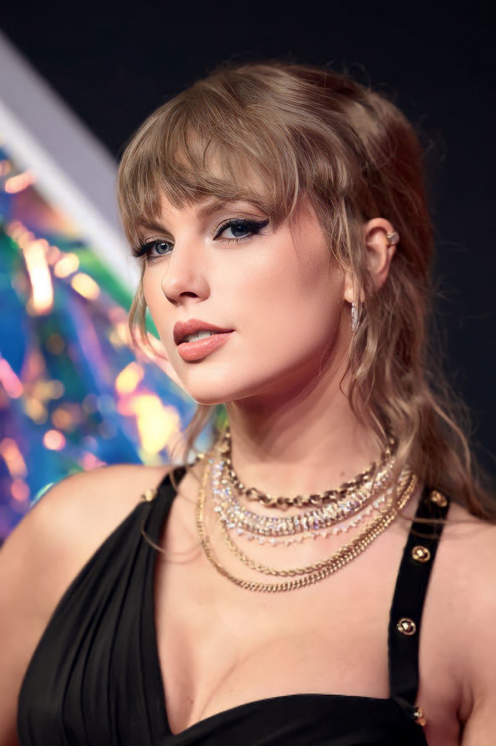 Taylor Swift Gives Us a New Era of Beauty at the VMAs