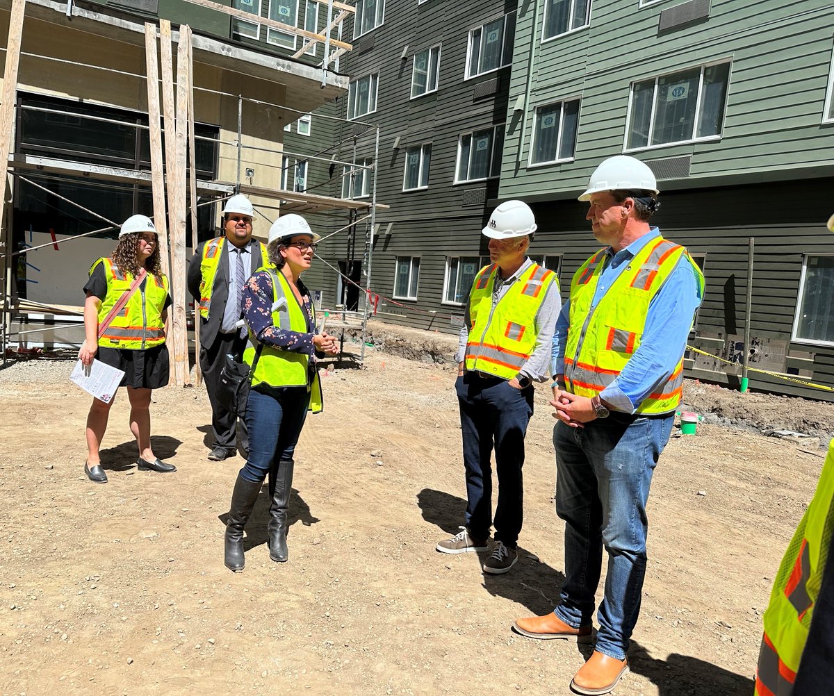 MidPenHousing's tweet photo. Great to see @RepKevinMullin, @amourence1 and the @CityofSanMateo at Kiku Crossing, 225 affordable homes that will welcome new residents next year #DensityBonus #AB1763 #MeasureK #LIHTC https://t.co/z4LCBVp6m6