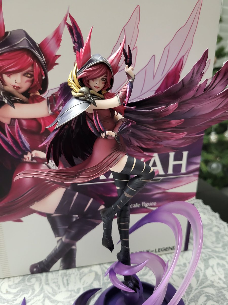 SkiaObsidian's tweet photo. SHES FINALLY HERE!♡
Ive been waiting almost 2 years for this figure. I honestly had almost forgotten- so imagine my surprise when she showed up at my house today!!
Xayah will always be my special girl~ ♡ This is now my third figure of her lol.
#RiotMerch #Xayah https://t.co/tyBpbL5vZT