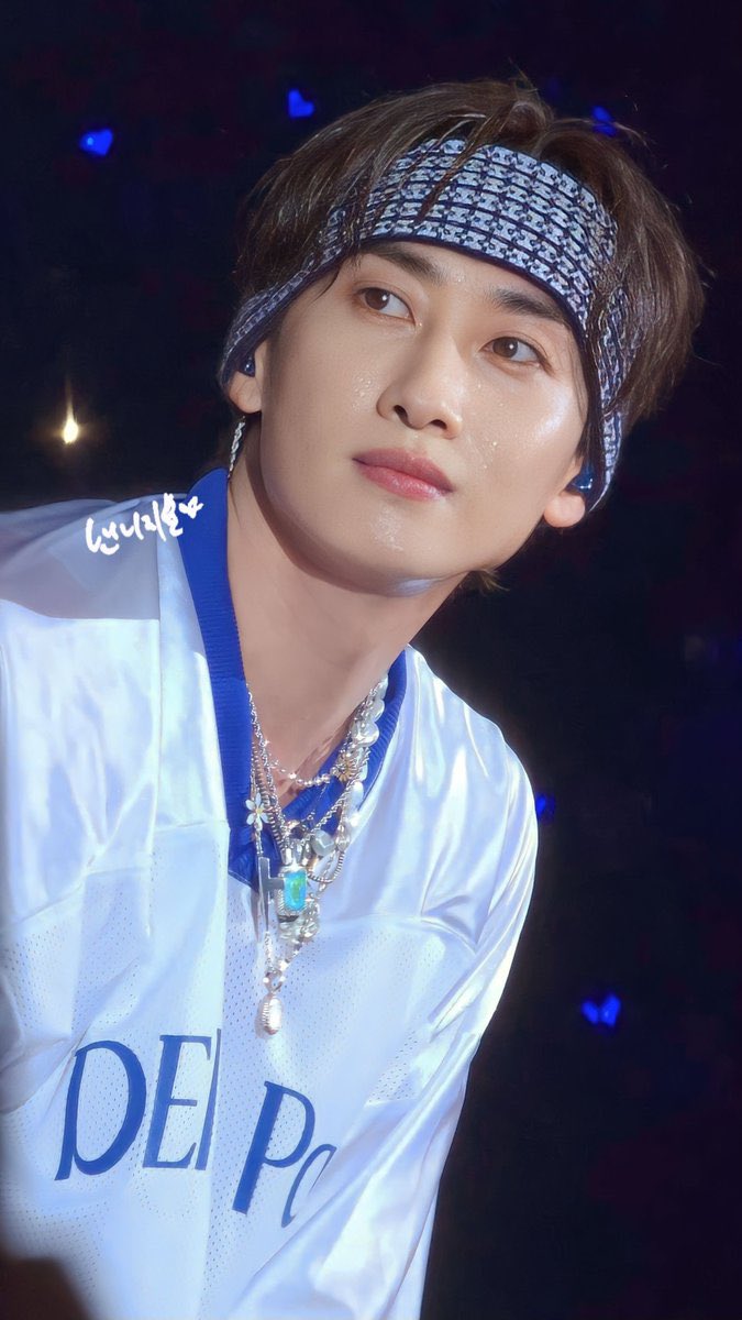 AnniePrincess7's tweet photo. Queremos ver a Hyukcito 😂 en Chile 🇨🇱 

#DElight_PartyinChile
#SuperJuniorDnEinChile

@SJ_DnE_official @HFT_official_ @dgmedioschile @bizarrolivecl  @TransistorGigs @lotusmusica @multimusica @studiopav_latam
@donghae861015 @AllRiseSilver https://t.co/sUT96czIG2