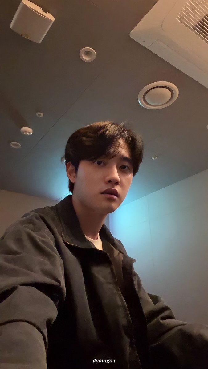 chansoo0612's tweet photo. @weareoneEXO ❤️❤️❤️❤️🌝🌝🌝🌝👍👍👍🥰
D-5 to D.O. Expectation
#ExpectingDO_TeaserImage3
#엑소디오 #디오 #도경수 #DO(D.O.)
#디오_기대 #기대 #KYUNGSOO https://t.co/llHhx31sC0
