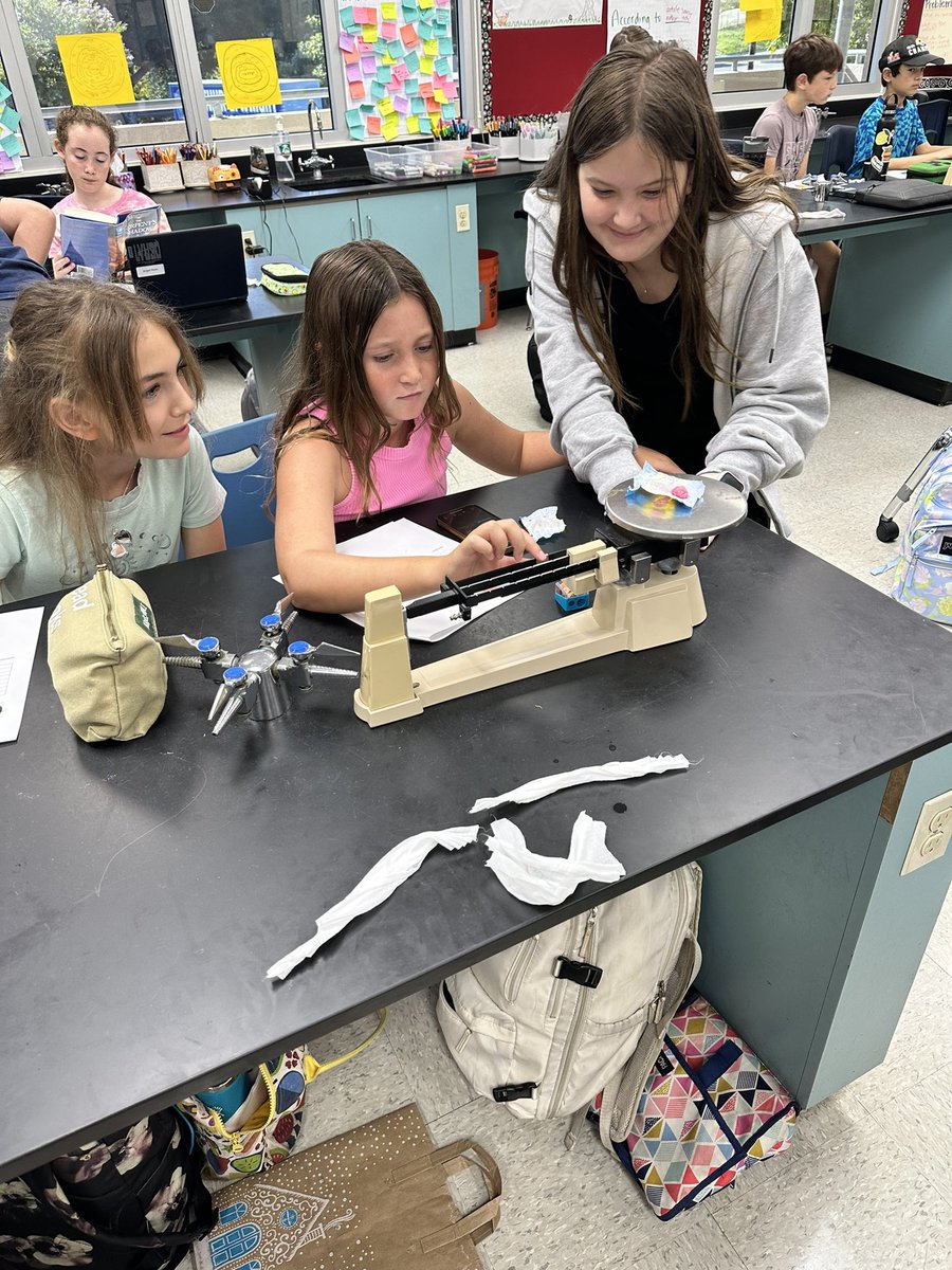 RRinaldi711's tweet photo. The one day rules are broken and bubble gum is allowed. Bubble gum lab in science! Lots of serious chewing today. @AEWrightMS @GATEatAEWright #lvusd https://t.co/G3qndTcNEX