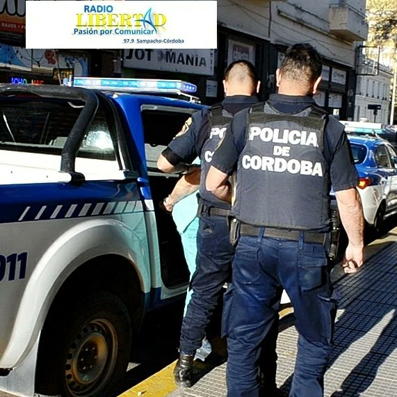 Libertad979_Sam's tweet photo. UN CHOFER DE AMBULANCIA DE LA EMPRESA VITTAL “EMERGENCIAS DEL SUR” DE RÍO CUARTO, QUEDO DETENIDO EN SAMPACHO, TRAS UN HECHO DE SUPUESTO ABUSO DESHONESTO SIN ACCESO CARNAL @libertad979_sam RADIO LIBERTAD 97.9 - SAMPACHO  https://t.co/O54BJupAuV https://t.co/7Z633qEwXj